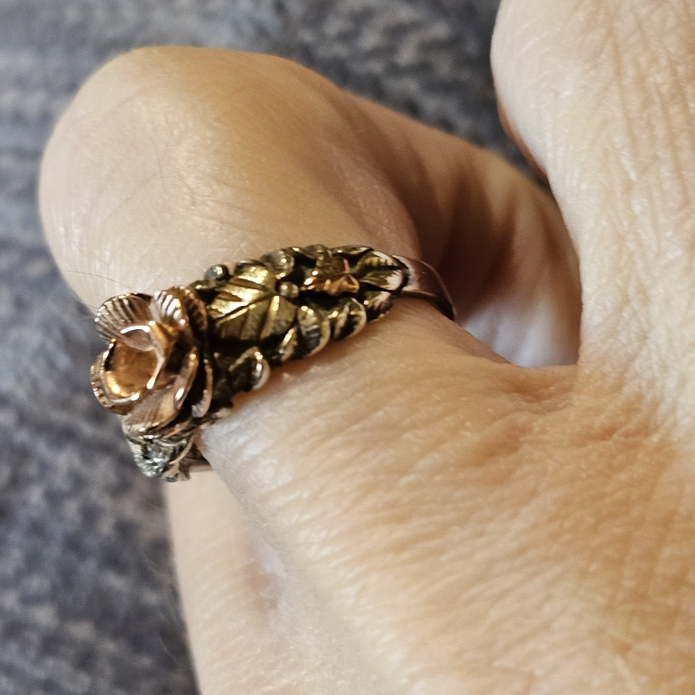 Black Hills Gold Rose Design 12k/925 Multicolor Ring Size 6.5 - Picture 8 of 9